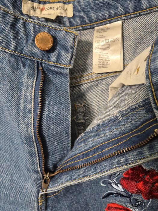 Джинсові шорти H&M Coachella з вишивкою