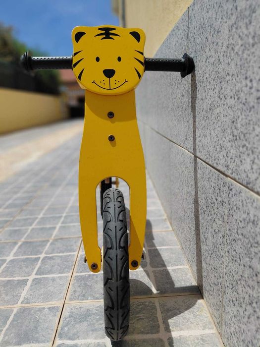 Vende-se bicicleta de aprendizagem (sem pedais)