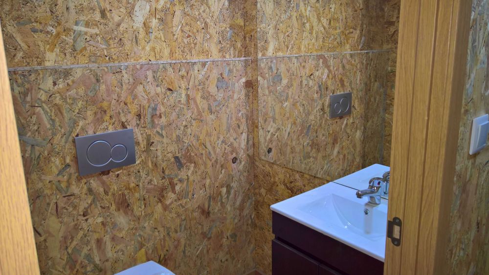 Quarto com wc privada não fumadores com tudo incluído a 10 minutos de Lisboa e do MARL