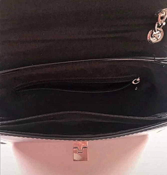 Mala Tiracolo Preta Stradivarius