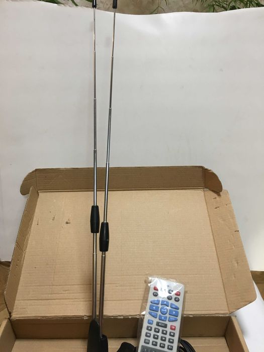 Радио, видео, навигационной системы антенну и пульт управления.