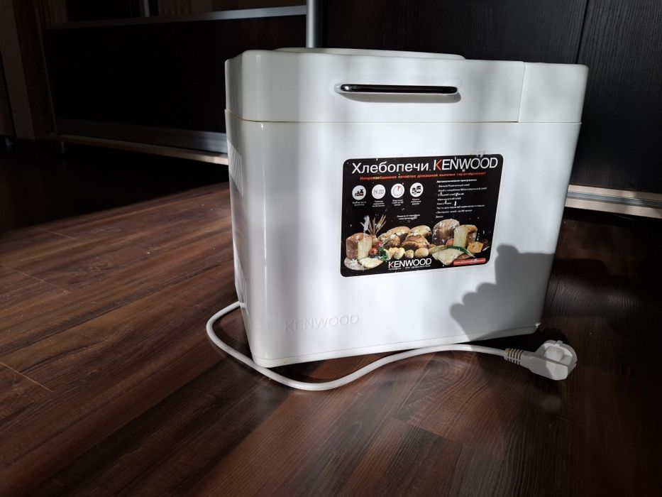Хлібопічка Kenwood BM 250