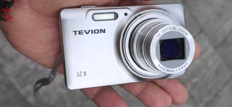 Крутий TEVION SUPRA 8-кратний ЗУМ 16mp CCD digicam+Првний комплект