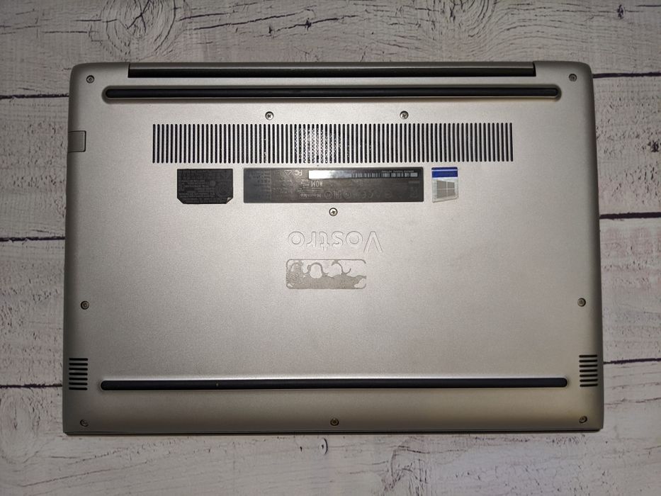 Dell vostro 5471 i5 8250u/12gb+256ssd+500hdd/14 ips Fhd/win.10