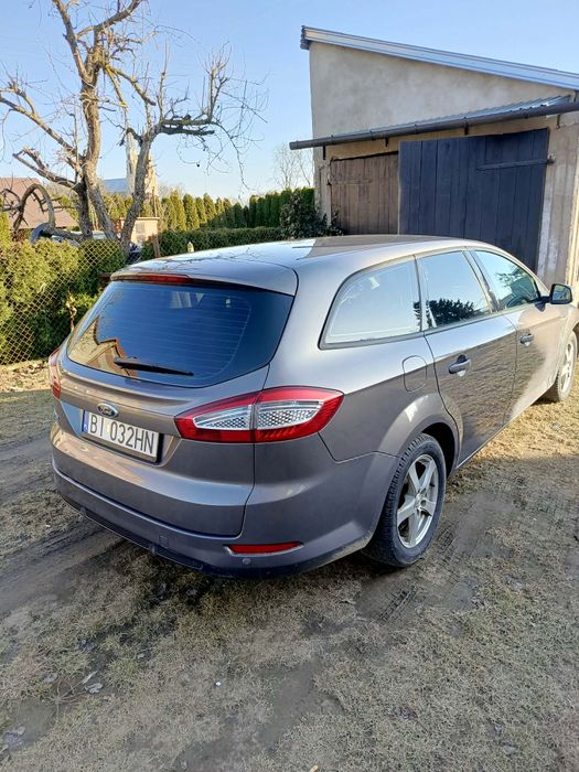 Ford MONDEO MK4 2011r. Polift