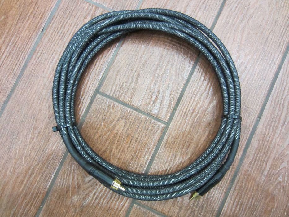 Коаксиальный кабель РК75-4-22 + RCA Amphenol ACPR-BLK