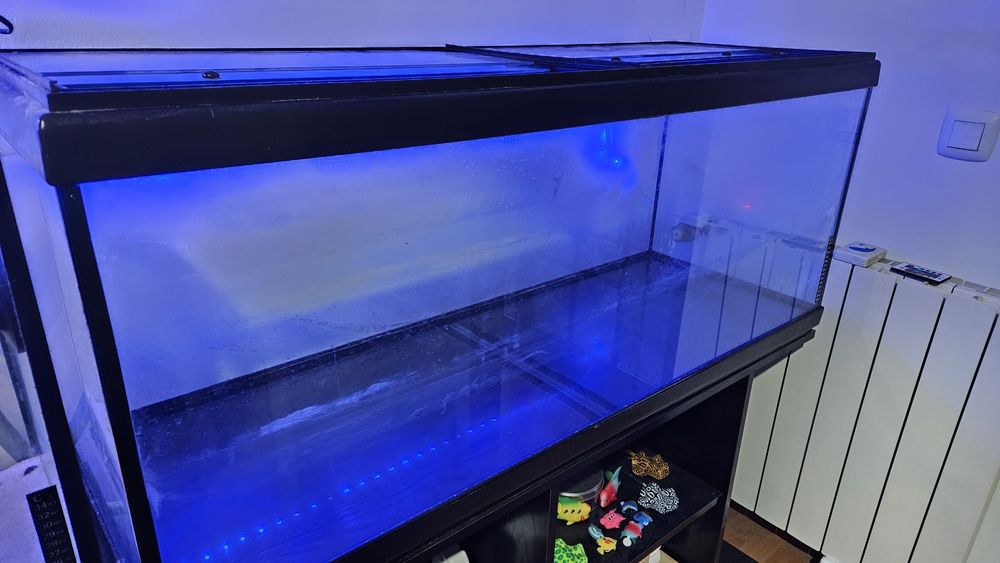 Aquário 1.20cms + Móvel Preto (RESERVADO ATE DIA 4/01/26)