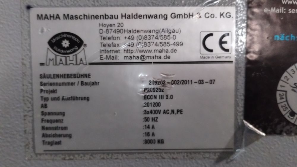 Podnośnik dwukolumnowy MAHA ECON3 3t kolumnowy warsztatowy samochodowy
