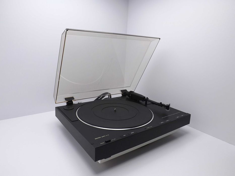 Gramofon DENON DP-23F Direct Drive Quartz