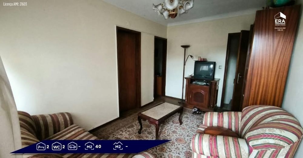 Moradia com 2 pisos, na aldeia de Póvoa de Cervães,Concelho de Mangual