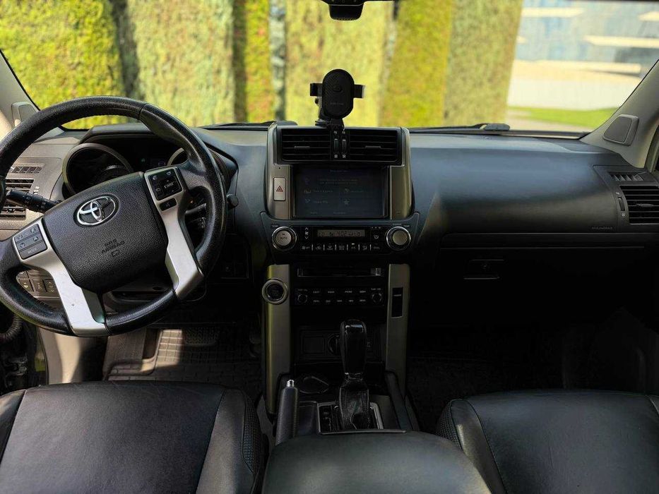 Продам Toyota Prado 150 3.0 2011