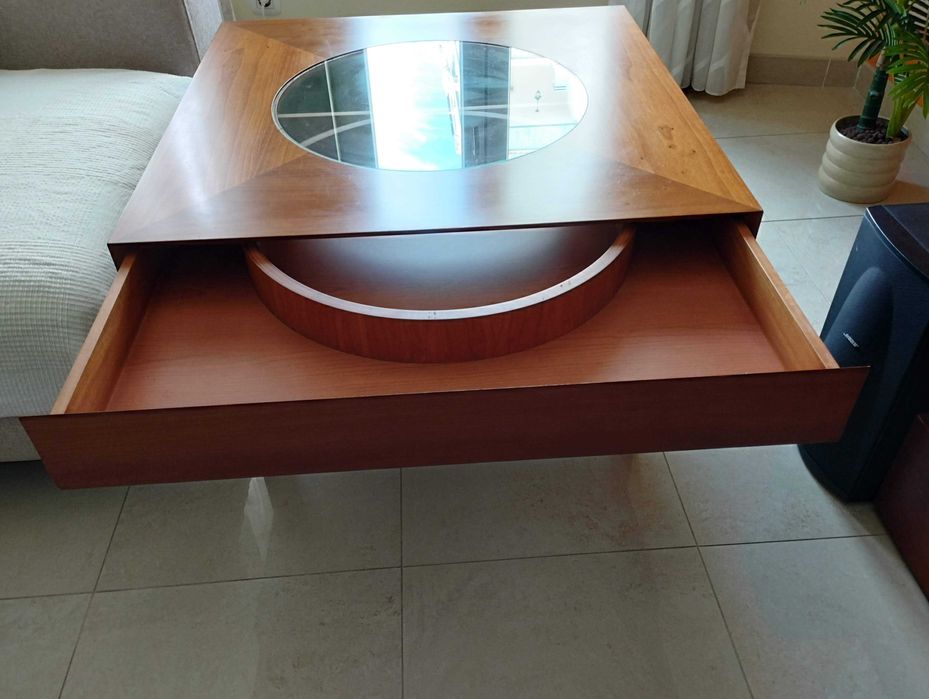 Mesa apoio em cerejeira