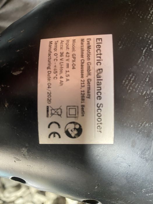 Гіроскутер в чудовому стані с Блютуз монтованими колонками і світлом