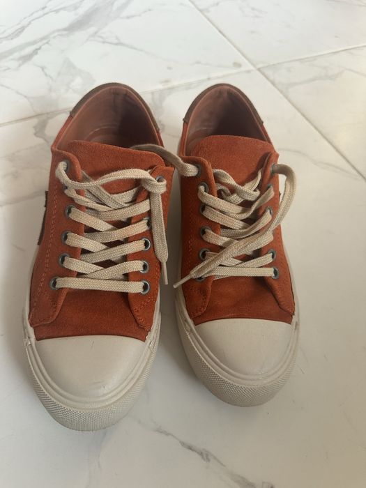 Замшові кеди в гарному стані