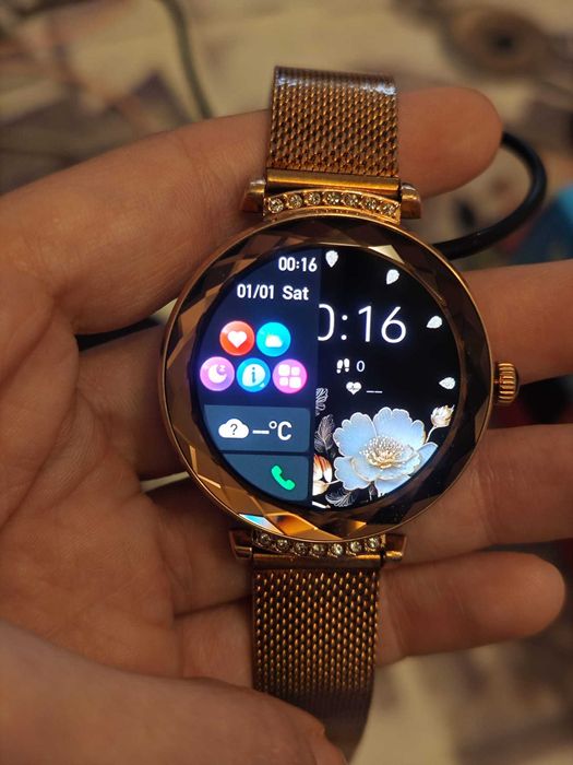 smartwatch rose gold