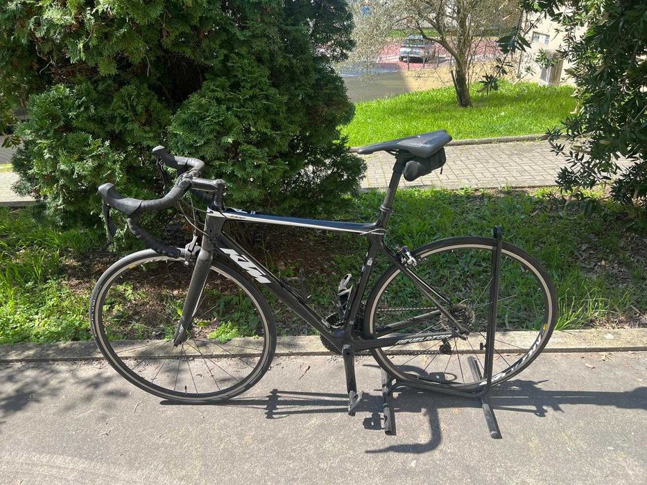 Bicicleta de estrada KTM, Muito Bom estado