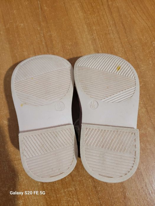 Святкові туфельки  17 розмір