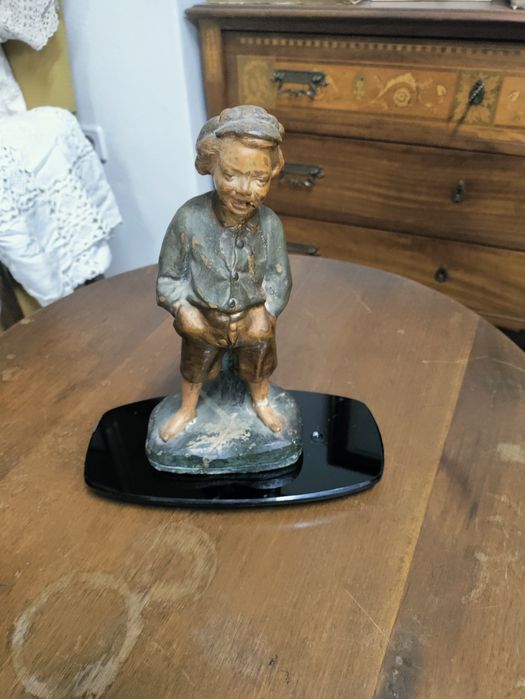 Escultura em Terracota "Miúdo Regila"