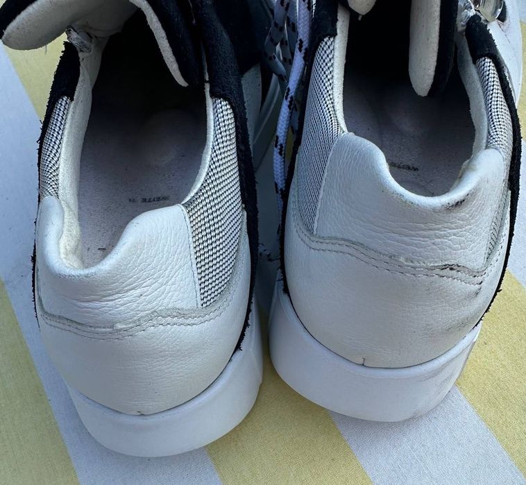 Кросівки на дівчинку шкіра 36,5-37