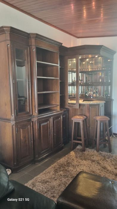 Móvel Bar em Madeira de Castanho