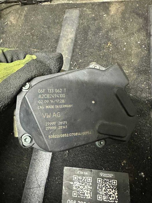 дроссельная заслонка взборе Audi Q5 8RB