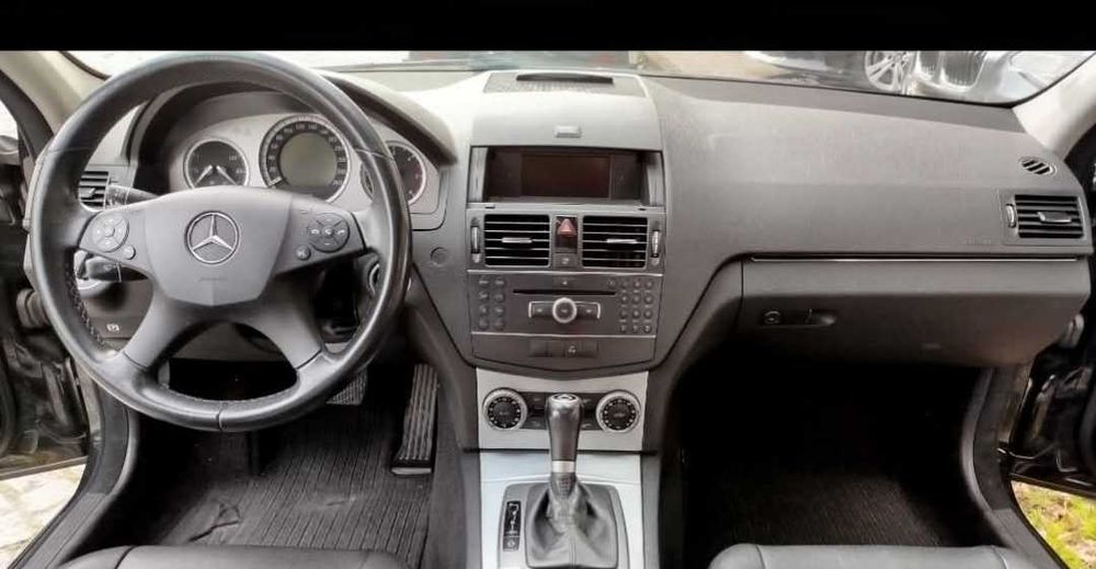 Mercedes 320C V6