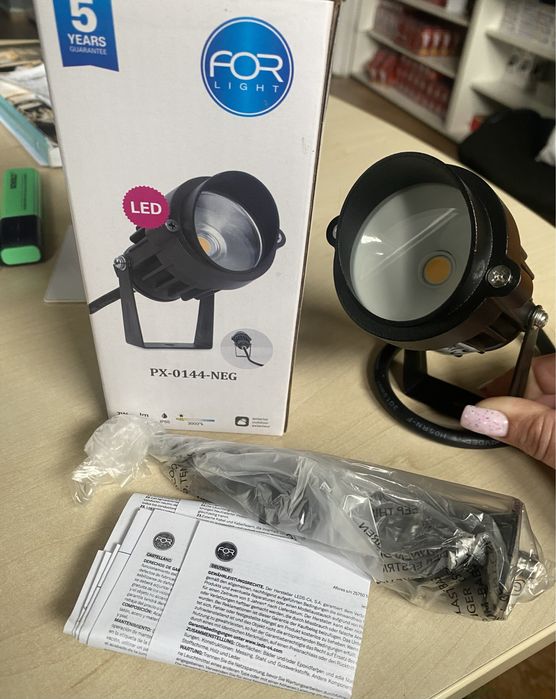 Прожектор Ip65 Minimal Led 5.7w 3000k чорний 680lm SKU: PX-0144-NEG