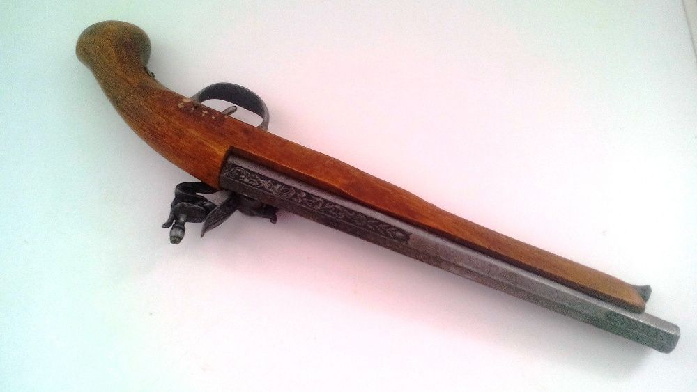 Pistola Decorativa- réplica antiga