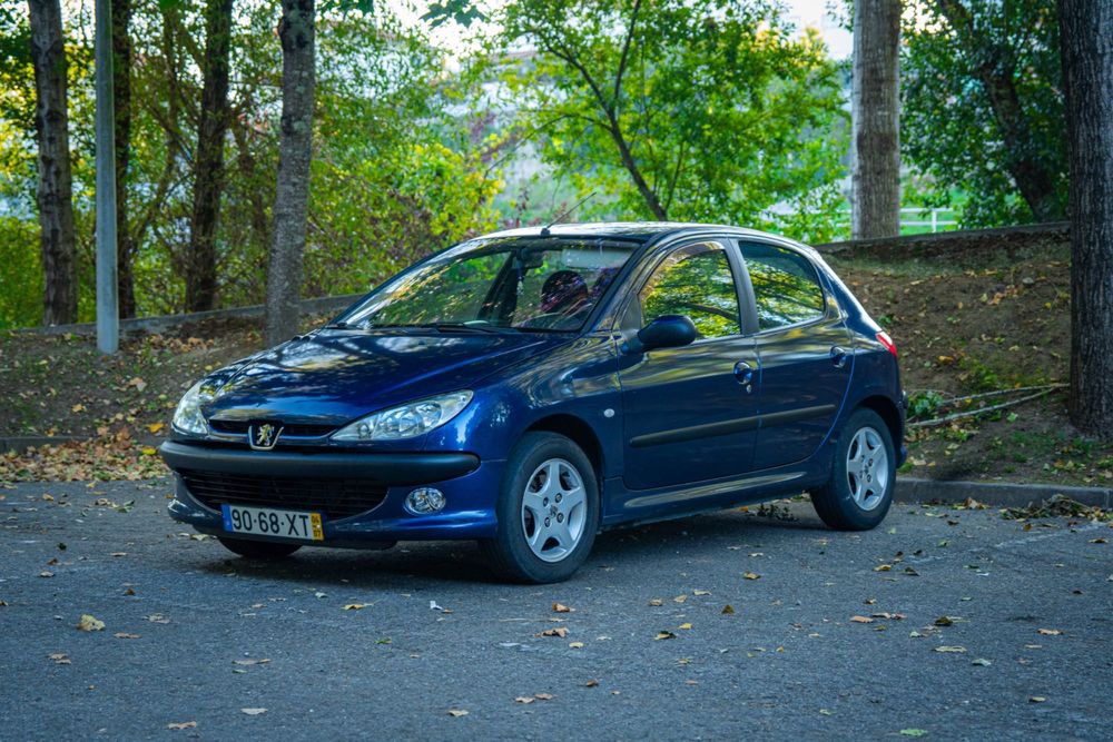 Peugeot 206 1.4 16V | 2004 — photo 2