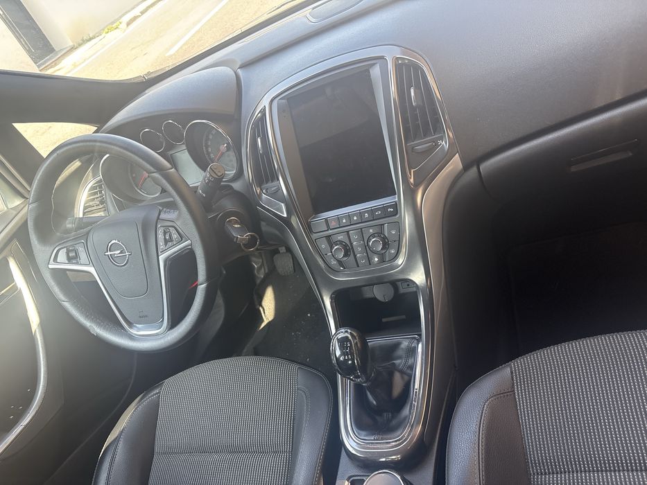 Troco astra j 2010