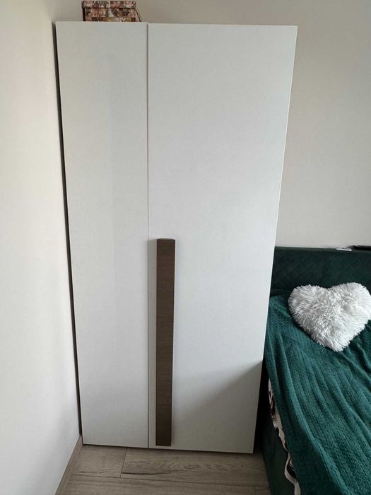 Komplet super mebli do salonu/pokoju. Stan bardzo dobry. Polecam.