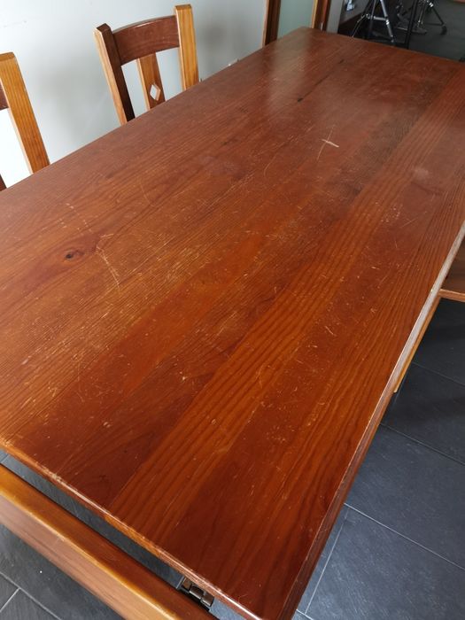 Mesa de pinho maciço extensível