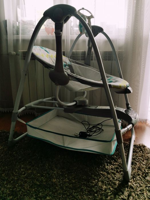 Huśtawka elektryczna Giligums Swing Tuli Tuli Deluxe