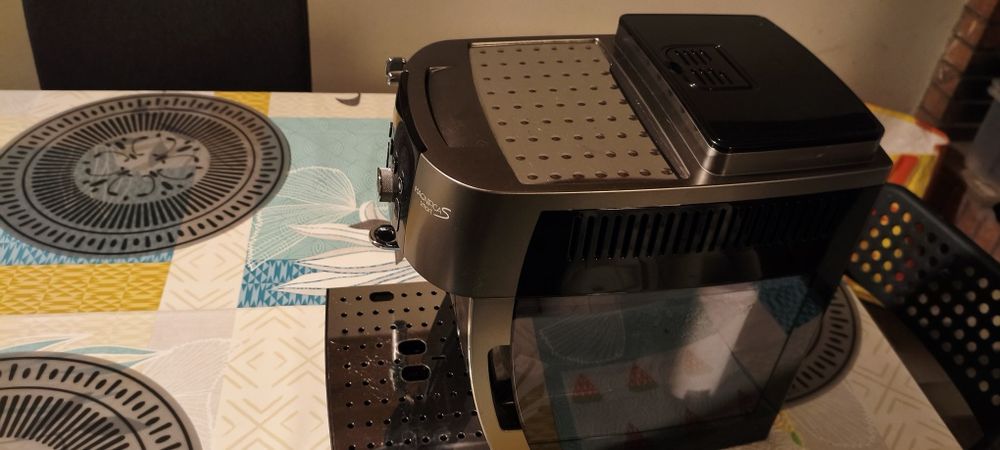 Máquina de Café Automática DELONGHI Magnifica S Smart ECAM250