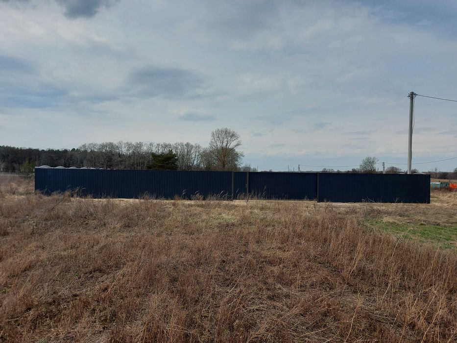 Продам ділянку с.Количівка 10км від Чернігова біля Десни, комунікації.