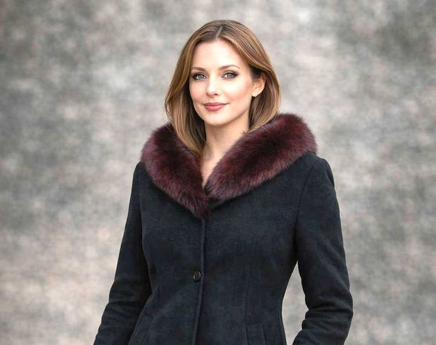 Casaco com gola de Pêlo de Vison Natural – Reine Schur-Wolle, modelo Velisch – Elegância Suprema, Portes Grátis com seguro