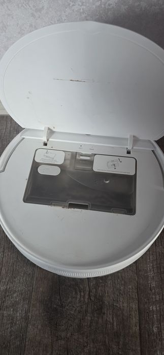 Робот пилесос Xiaomi Mi Robot Vacuum-Mop Essential