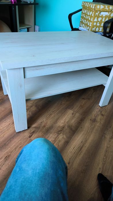 Sprzedam stół do salonu