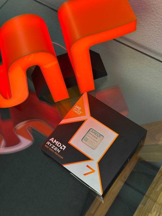 AMD Ryzen 7 9800X3D  100-000001084