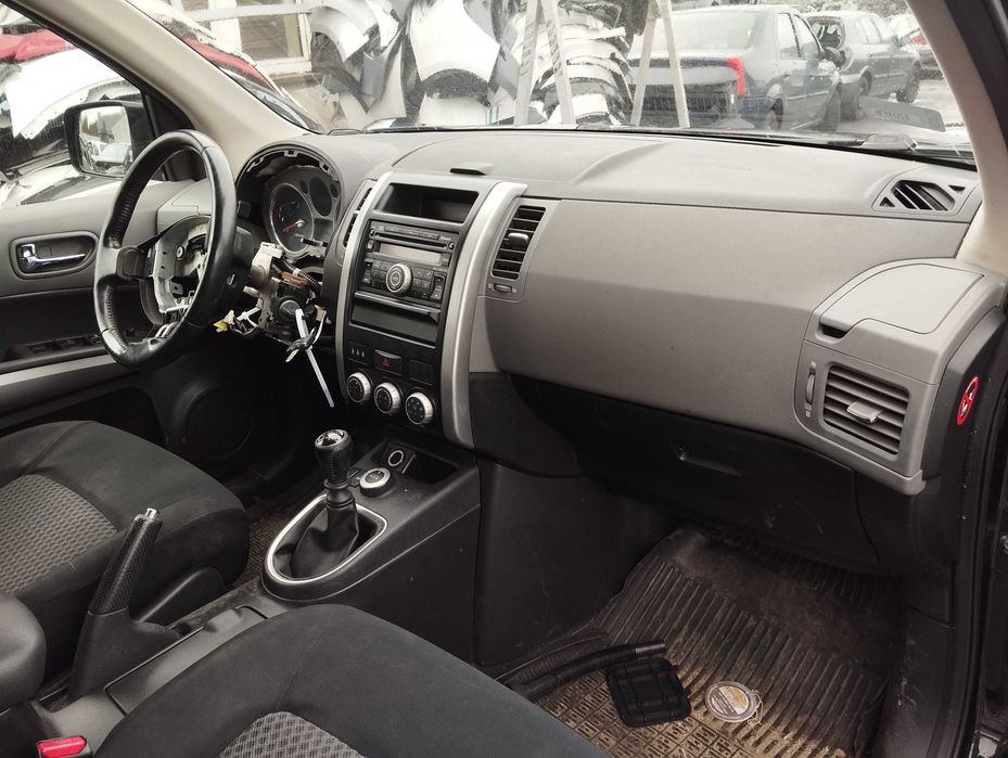 Nissan X-Trail T31 2.0i 2008r. Element wnętrza !! Czytaj opis !!