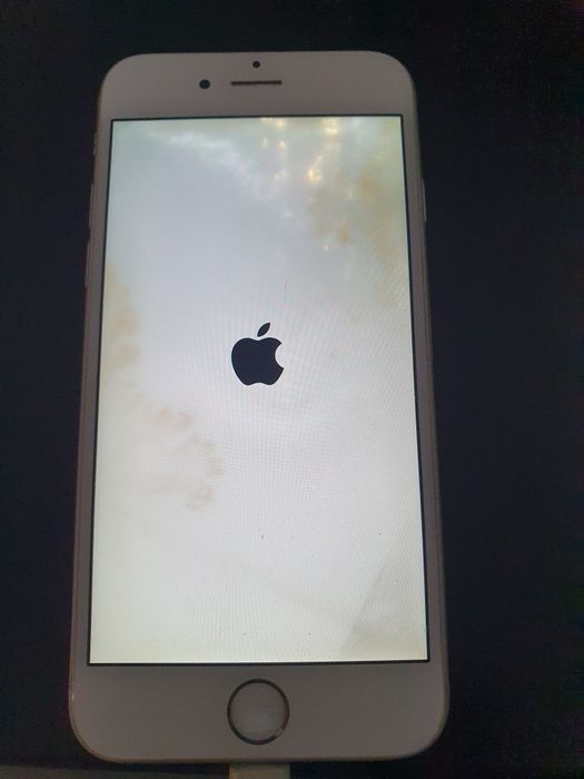 Telefon komórkowy iPhone 6