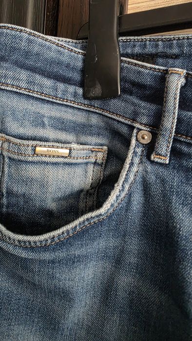 Spodnie jeansowe męskie Hugo Boss  36/32.