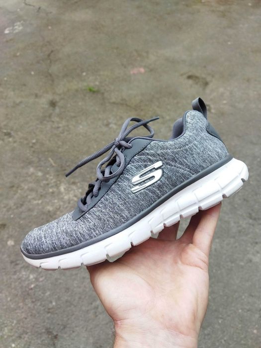 23 см як нові кросівки для дівчинки Skechers кроссовки для девочки