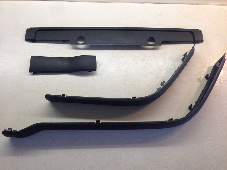 Передний М бампер БМВ Е36. Новый, комплектный (молдинги, губа, сетка).