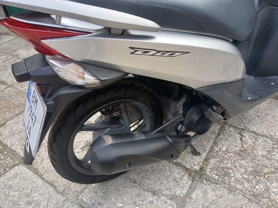 Максі-скутер Honda dio 110