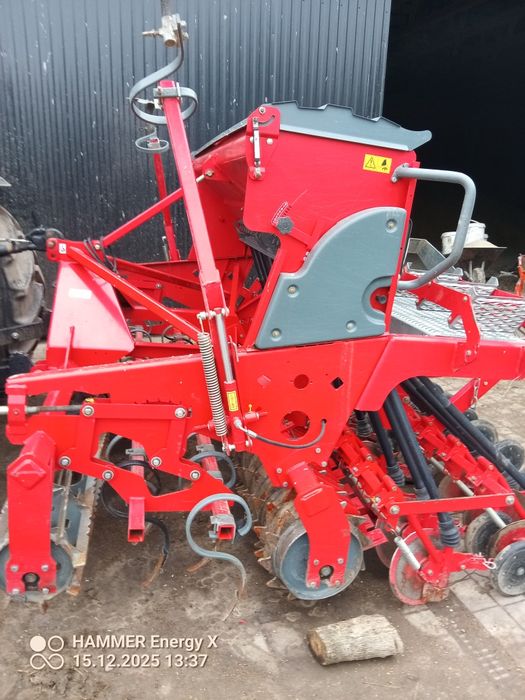 Siewnik nabudowany Unia Plus 400/3 D