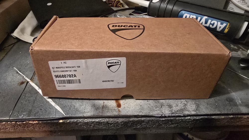 Punhos com acelerador incluído Ducati Multistrada V4