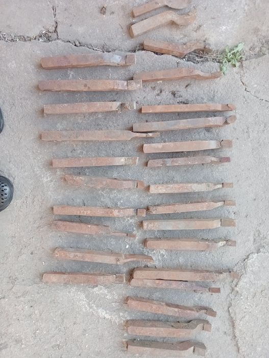 Резцы одним лотом