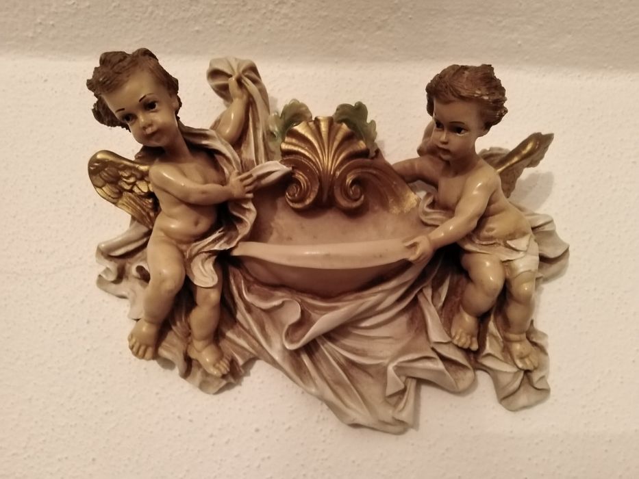 Pia de Pendurar em Marfinite com 2 Anjos