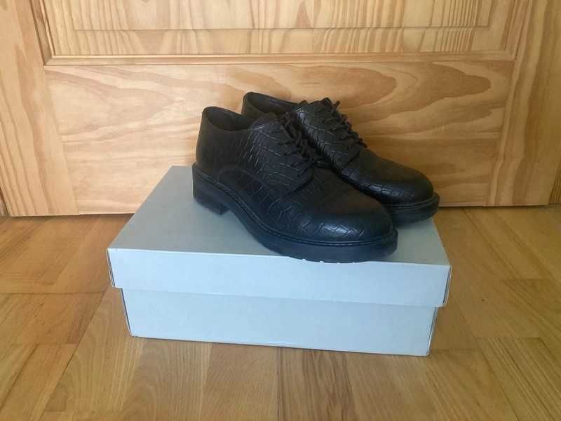 Skórzane Oksfordki Wojas r.36